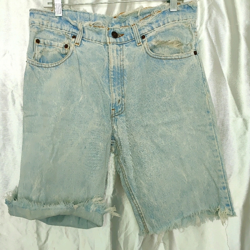 Old Levi's cutoffs 34
